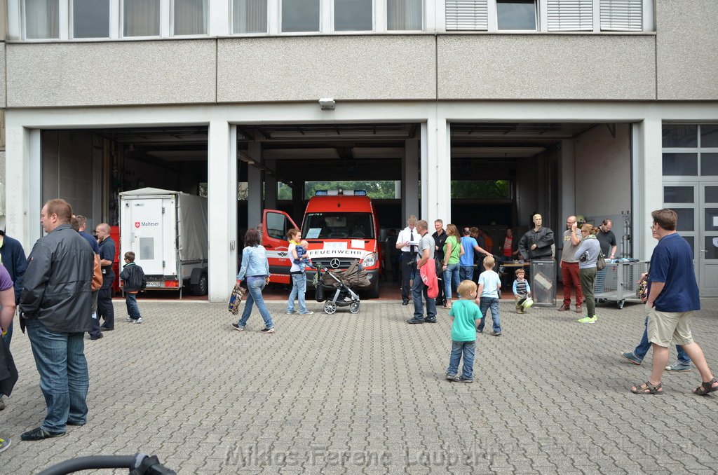 Tag der Offenen Tuer BF Koeln Weidenpesch Scheibenstr P685.JPG